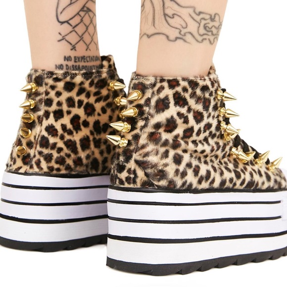 COPY - YRU platform cheetah sneakers - Picture 2 of 5